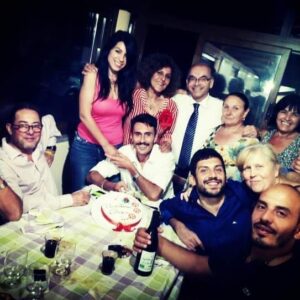 Tra gli altri i coniugi Albanese e i loro figli, i coniugi Nicodemo e i coniugi Mitidieri