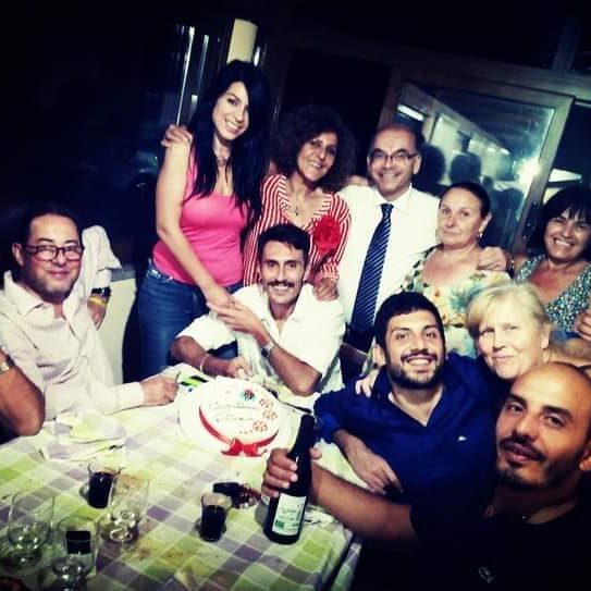 Tra gli altri i coniugi Albanese e i loro figli, i coniugi Nicodemo e i coniugi Mitidieri